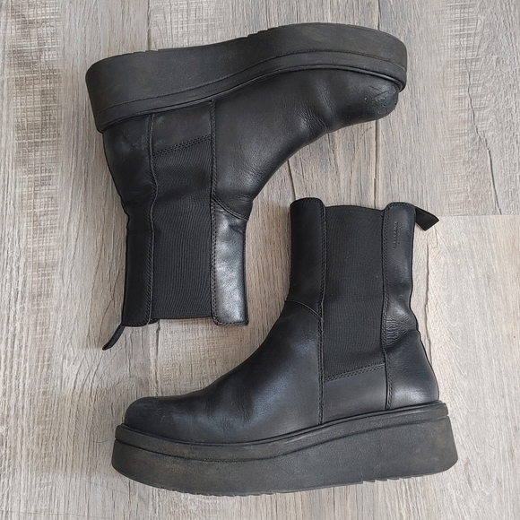 Vagabond Shoes - Vagabond Tara Platform Leather Chelsea Boots